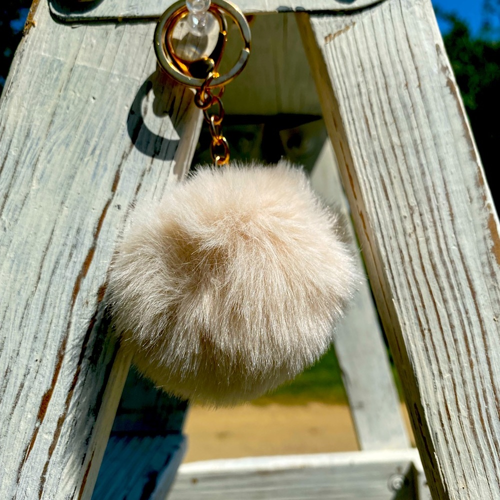 Pom Keychain